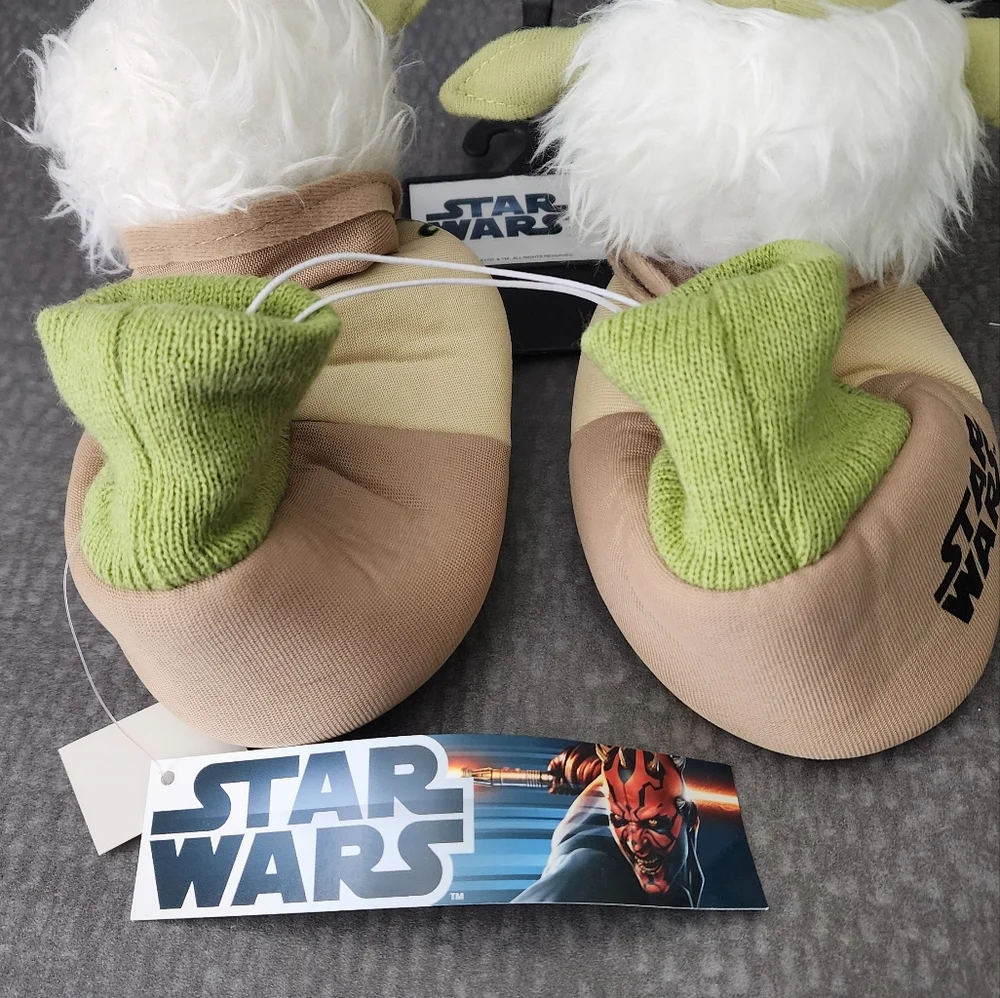 NWT Star Wars Yoda Slippers - Picture 3 of 7